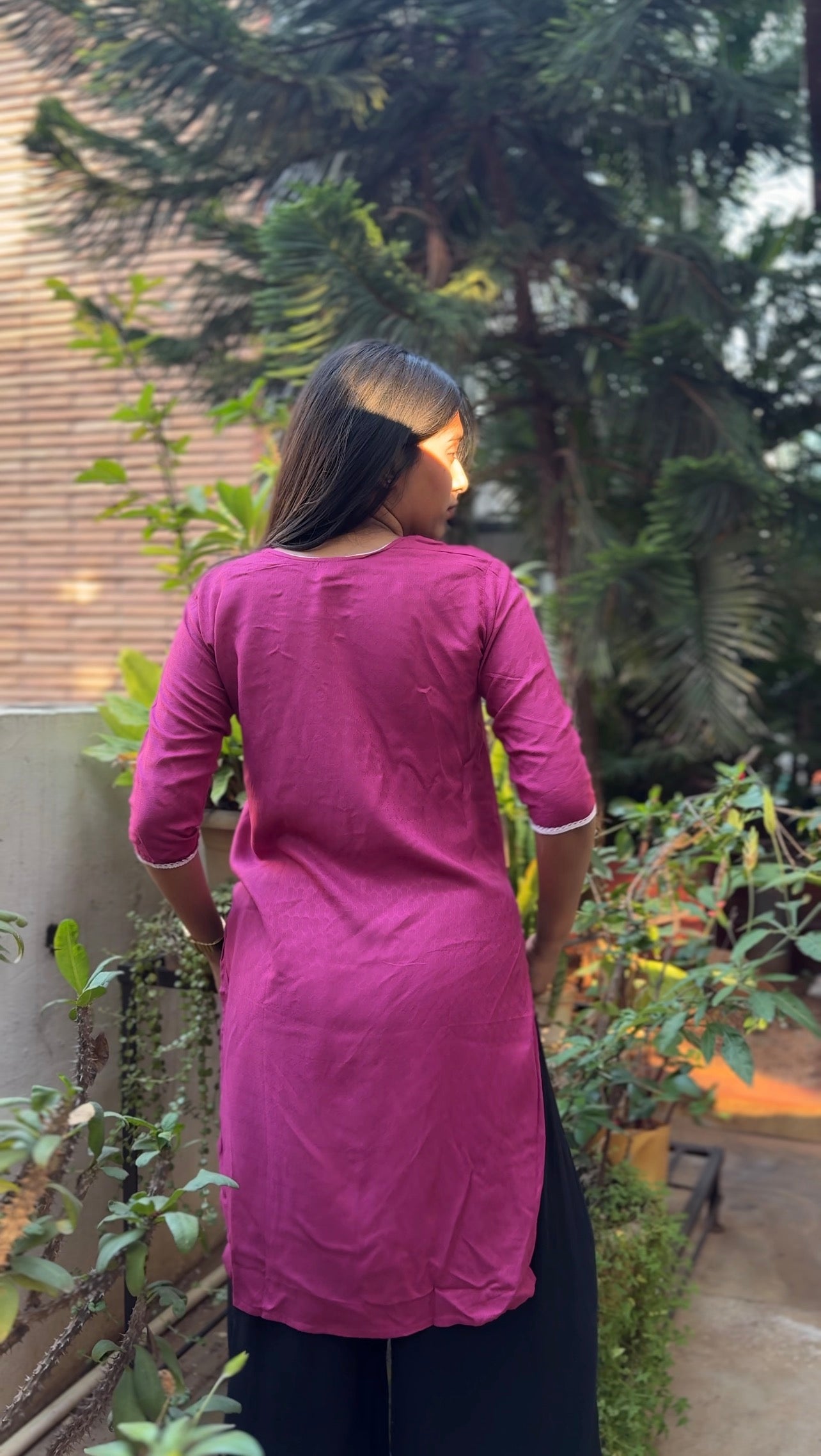 Ruksaar (Solid pink kurti)