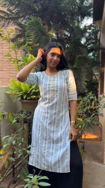 Junoon  (Soft pastel striped kurti)